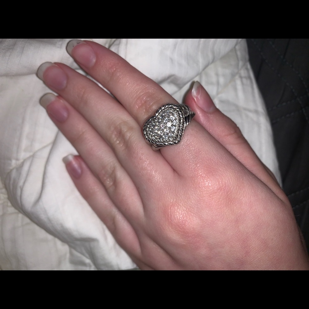 Ring - Picture 2 of 3